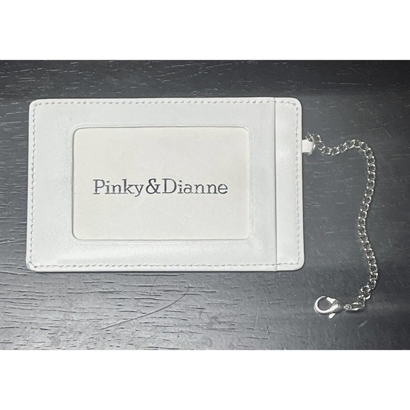 Pinky & Diane ID Card Case Luggage Chain Wallet White Leather Business Cards